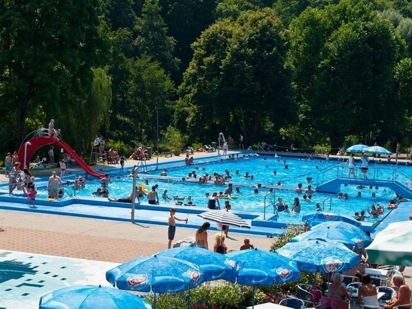 Copyright: (Mit freundlicher Genehmigung der Bäder Pforzheim) Copyright: (Mit freundlicher Genehmigung der Bäder Pforzheim)