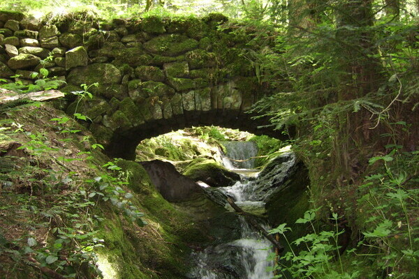 Romantisches Brückle Bildnachweis: Elmar Gaiser Romantisches Brückle Bildnachweis: Elmar Gaiser